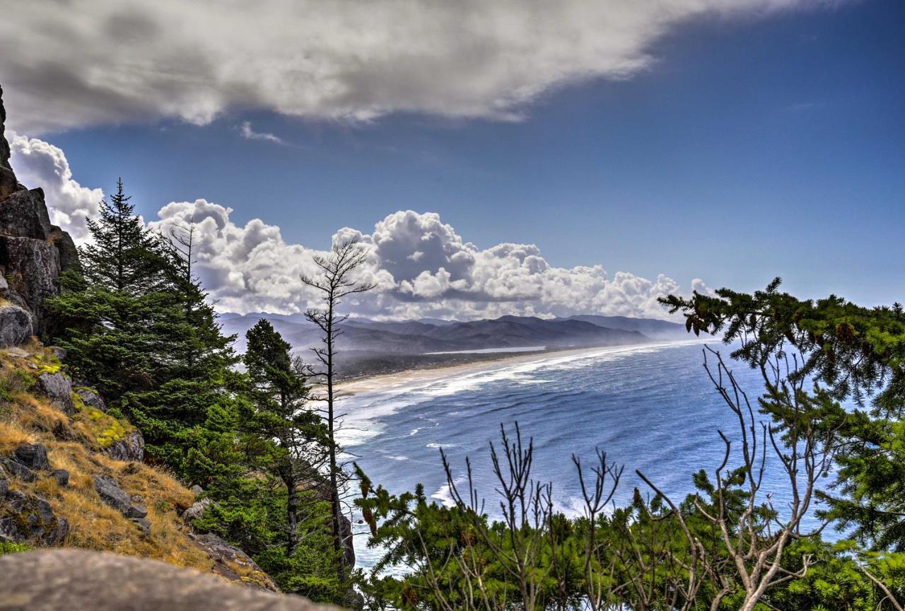Oceanfront Escape With Pacific Views Surf And Explore Arch Cape Exterior foto